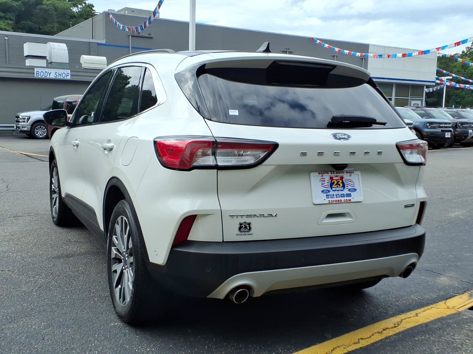 Certified 2020 Ford Escape Titanium AWD/4WD image 6