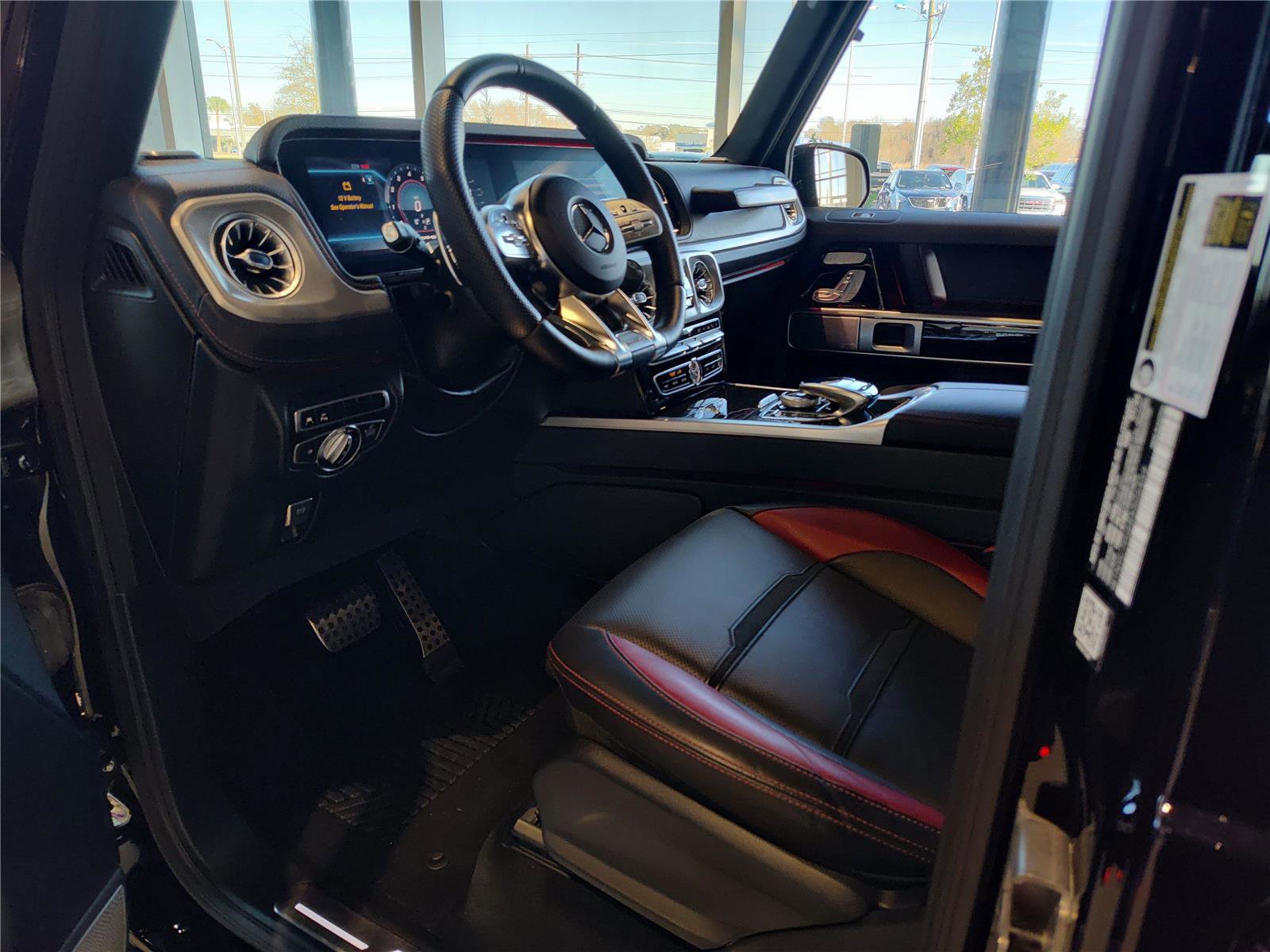 Used 2024 Mercedes-Benz G 63 AMG 4MATIC image 2