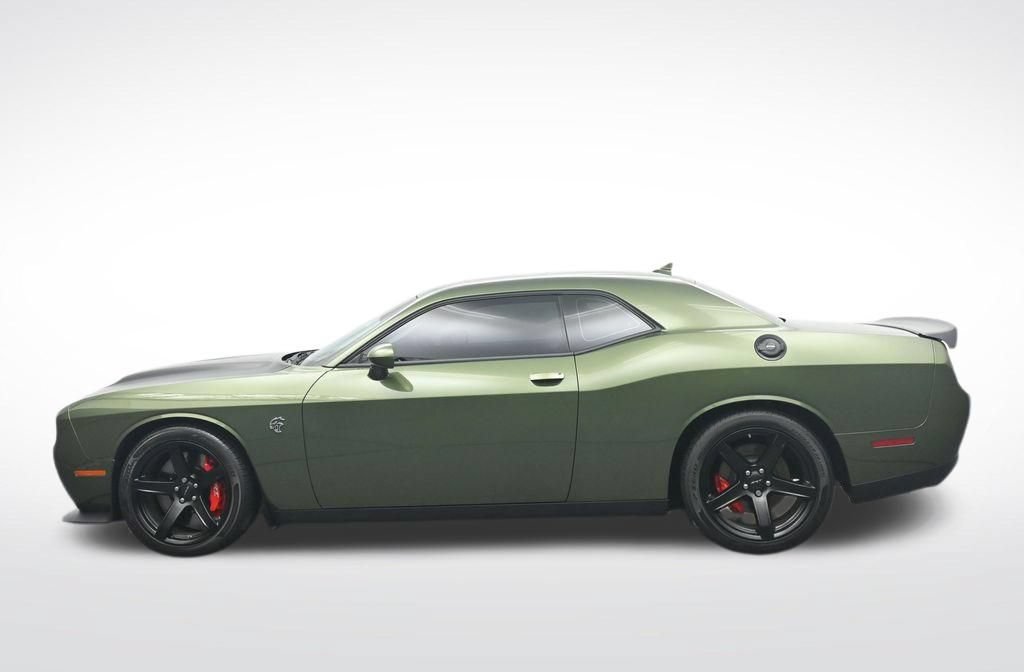 Used 2022 Dodge Challenger SRT Hellcat w/ Plus Package RWD image 10