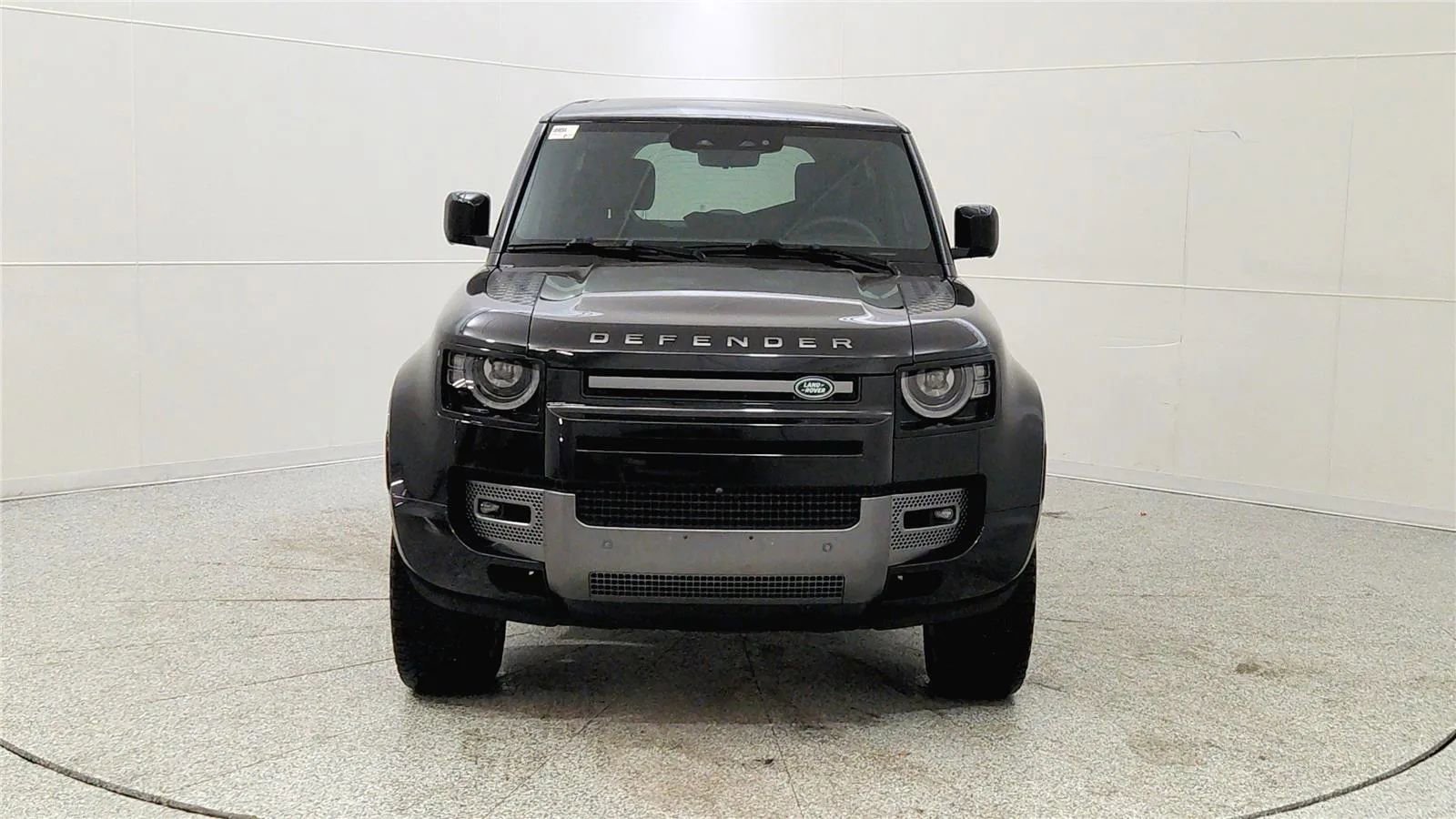 Used 2022 Land Rover Defender 90 V8 image 2