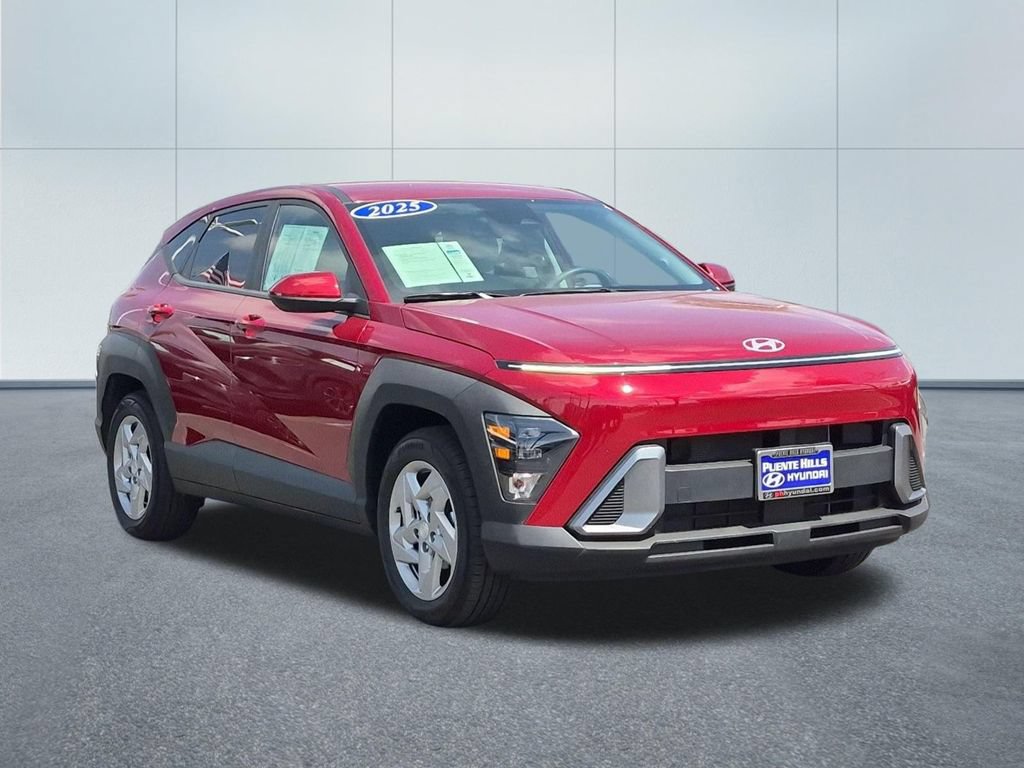 Used 2025 Hyundai Kona SE FWD image 8