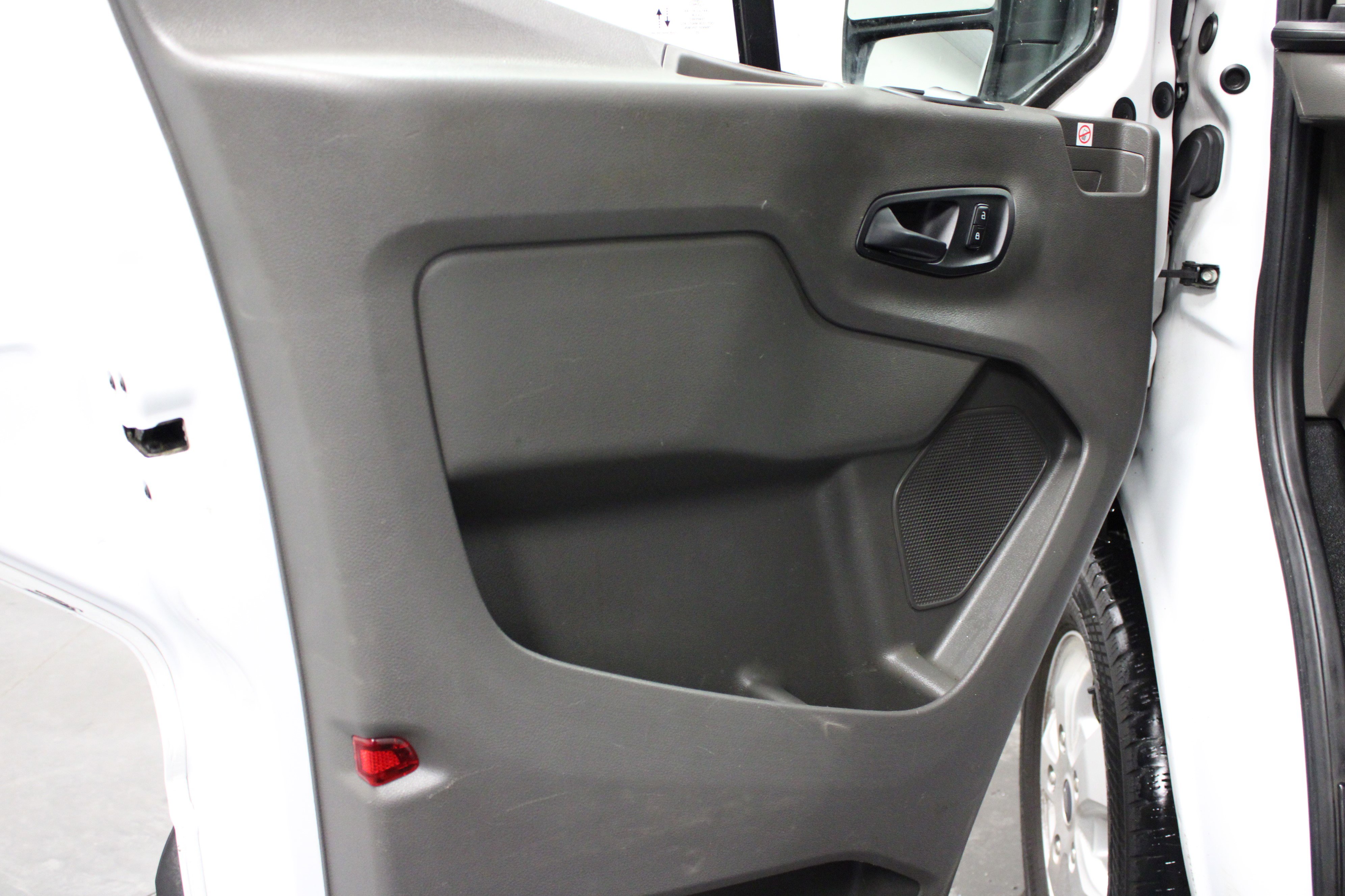 Used 2020 Ford Transit 250 148 High Roof Extended image 10