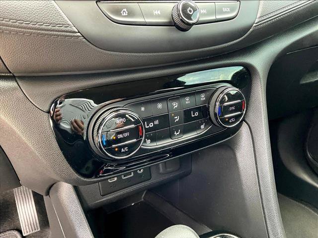 Used 2023 Buick Encore GX Select w/ Safety Package II FWD image 23