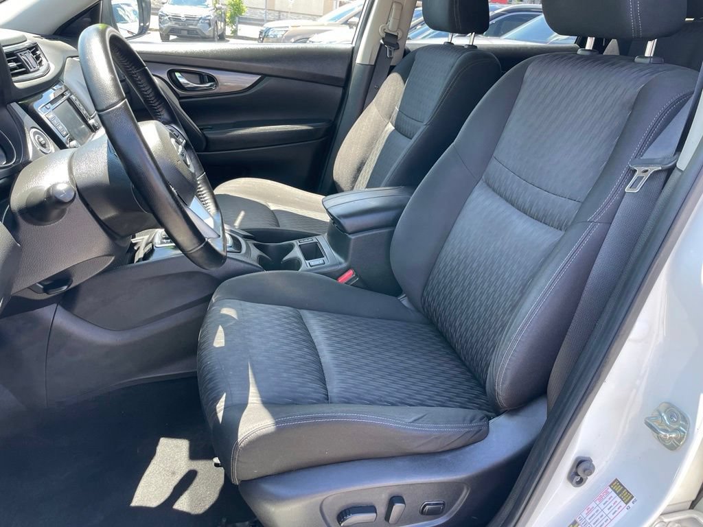 Certified 2020 Nissan Rogue SV AWD/4WD image 7