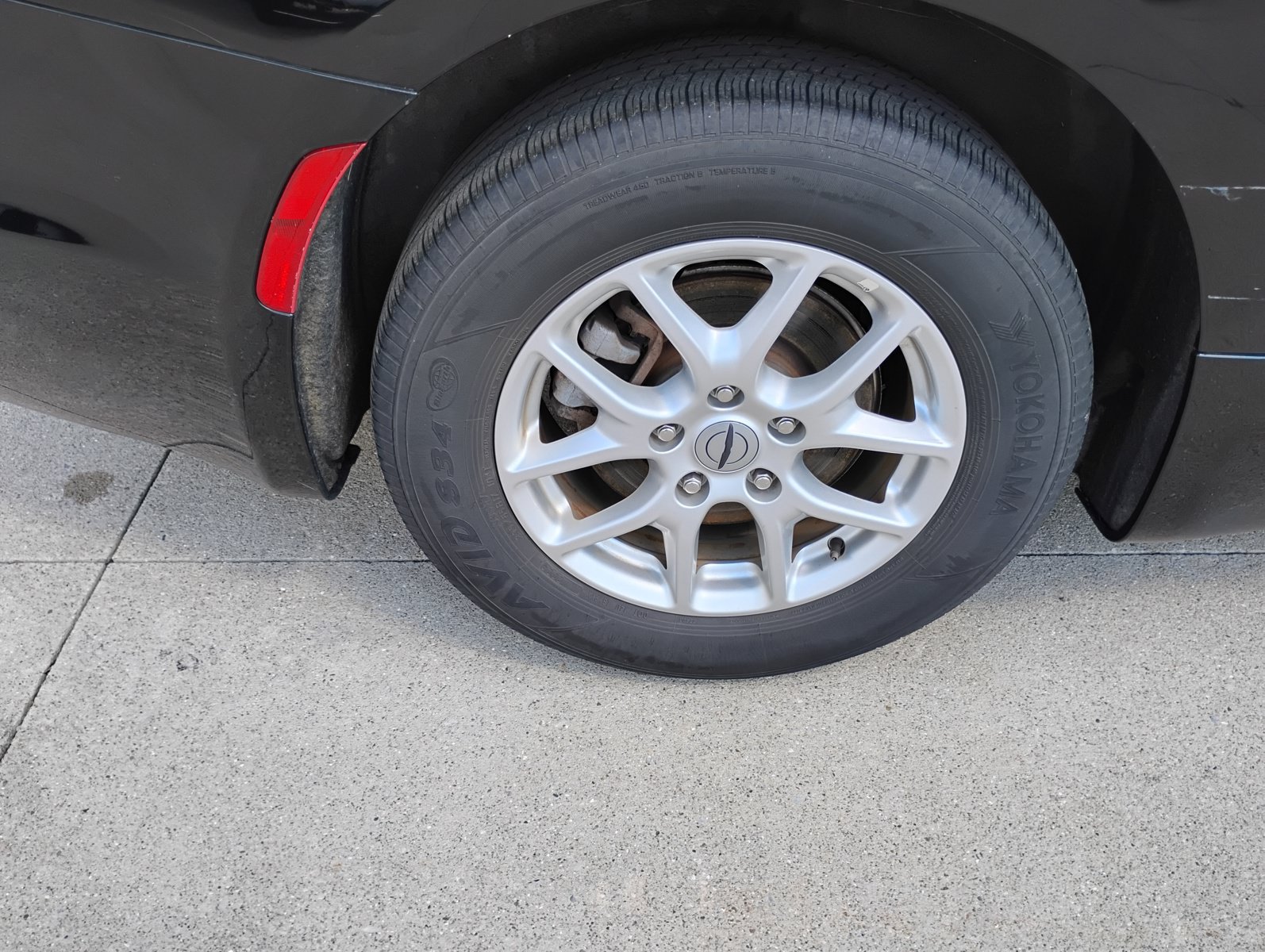 Used 2025 Chrysler Pacifica Select FWD image 32