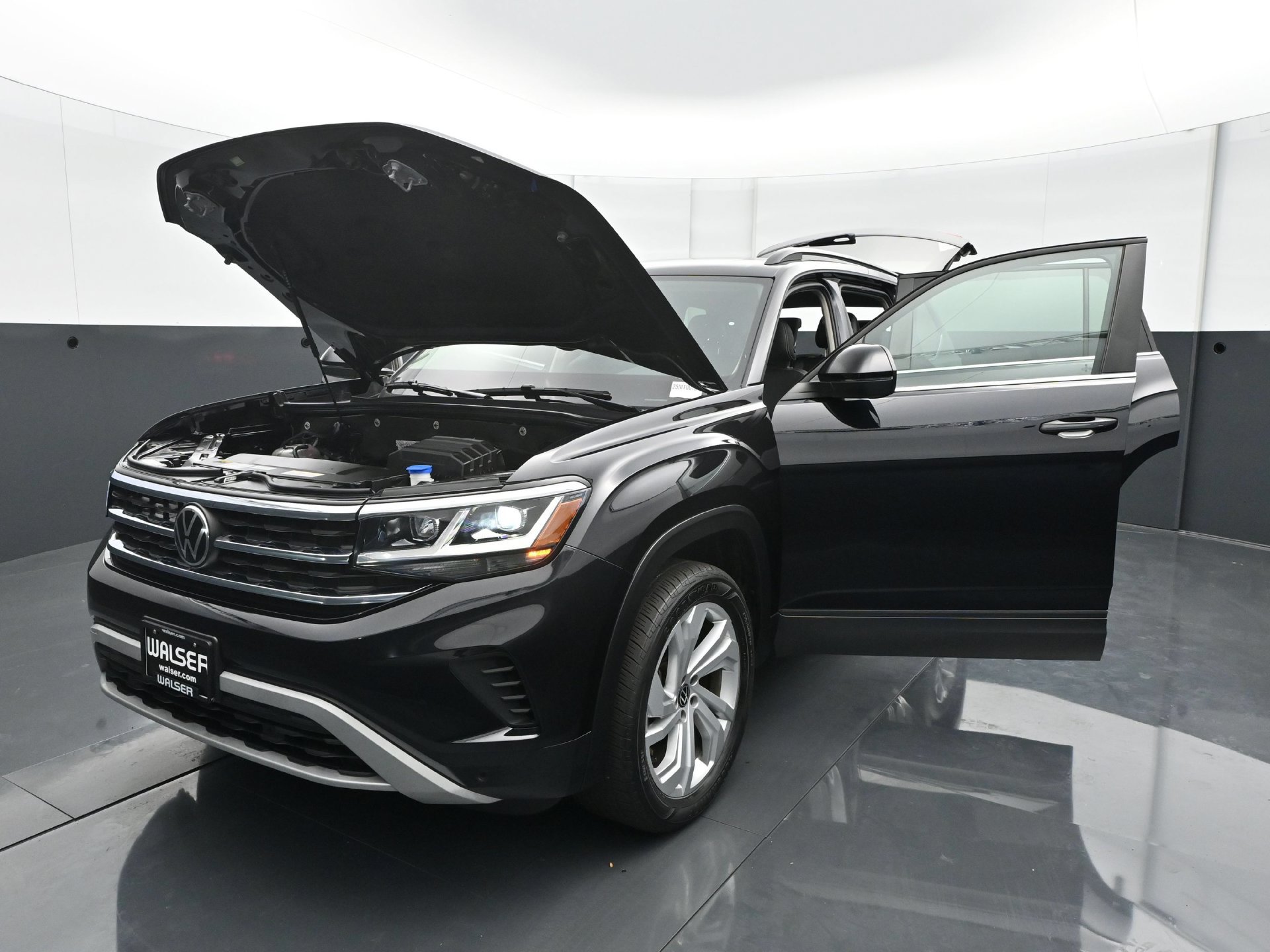 Used 2023 Volkswagen Atlas SE w/ Panoramic Sunroof Package AWD/4WD image 31
