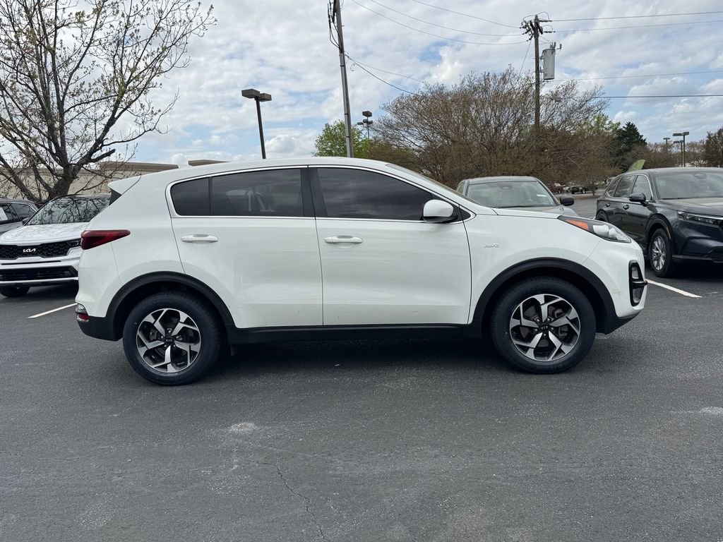 Used 2021 Kia Sportage LX image 2