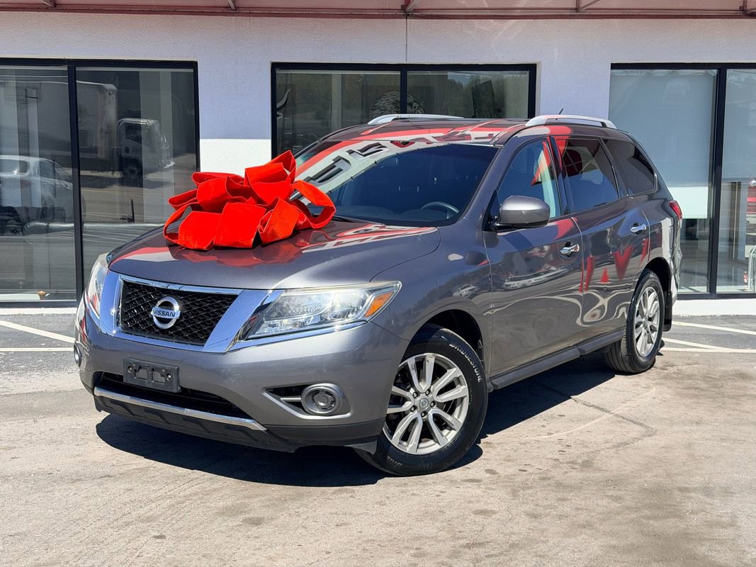 Used 2016 Nissan Pathfinder S image 1