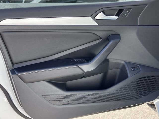 Used 2025 Volkswagen Jetta Sport image 15