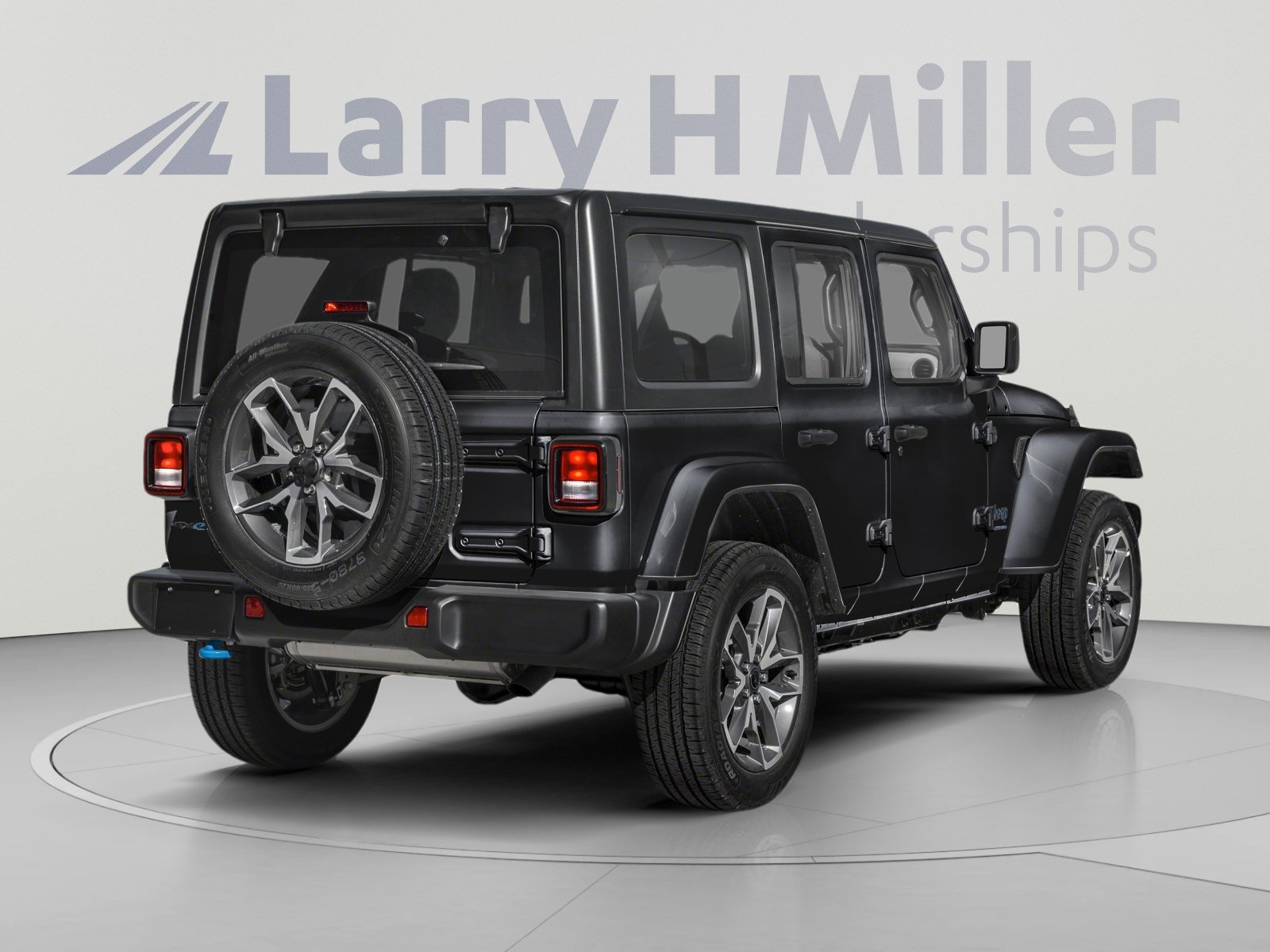 Used 2024 Jeep Wrangler Unlimited Rubicon 4xe w/ Capability Package AWD/4WD image 2