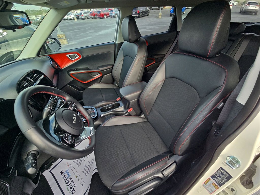 Used 2024 Kia Soul GT-Line image 17