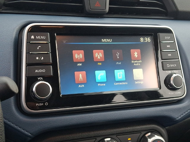 Used 2025 Nissan Versa SV FWD image 17
