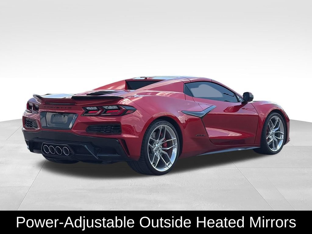 Used 2025 Chevrolet Corvette Z06 w/ Stealth Interior Trim Package RWD image 11