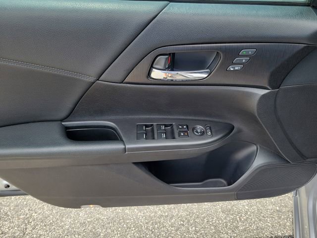Used 2013 Honda Accord Touring image 8