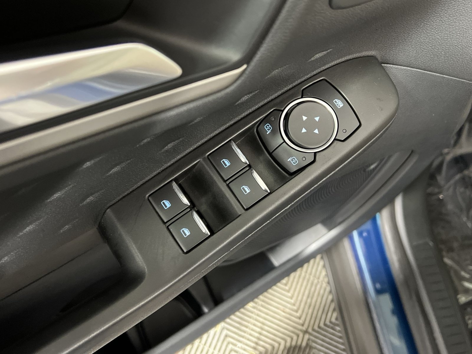 Used 2020 Ford Escape SEL AWD/4WD image 15