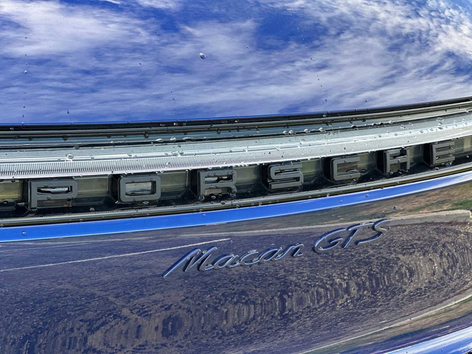 Used 2025 Porsche Macan GTS image 28