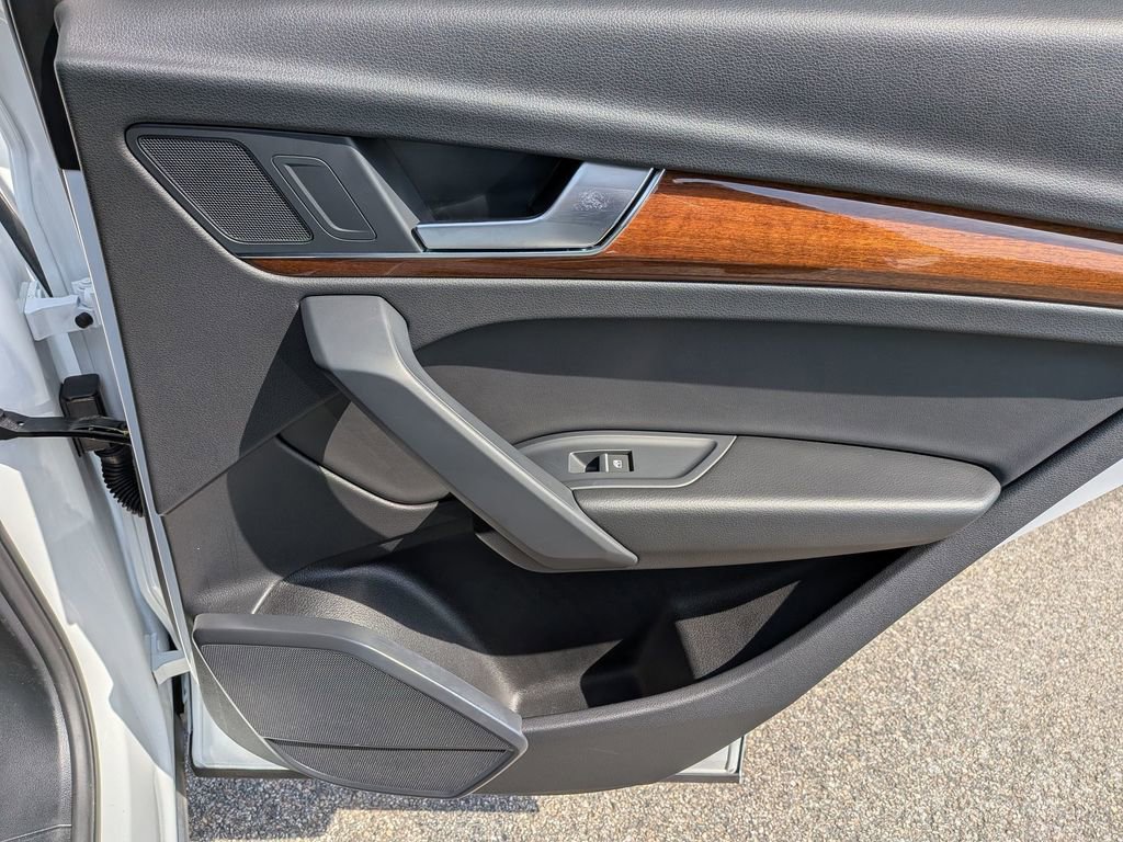 Used 2022 Audi Q5 2.0T Premium image 30