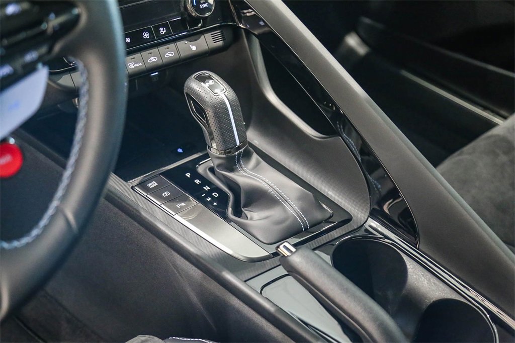 Certified 2025 Hyundai Elantra N image 21