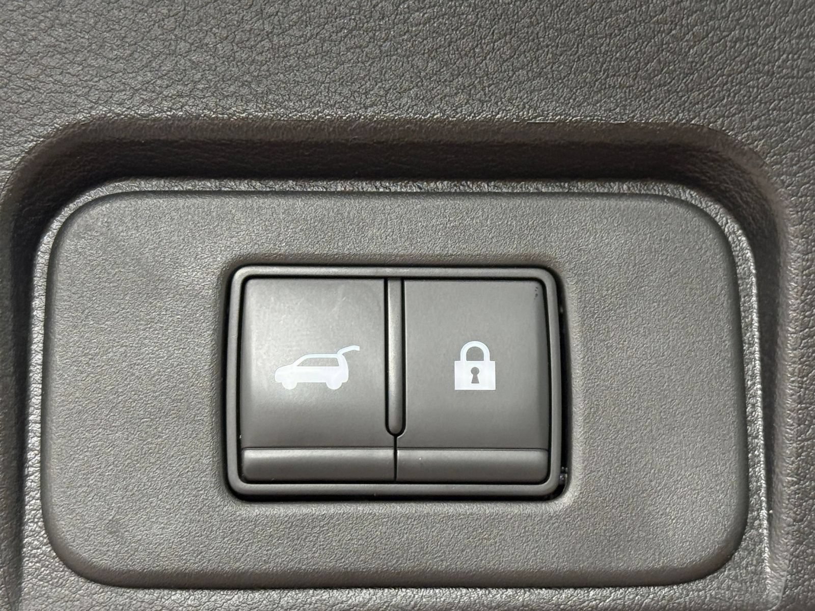 Used 2026 Nissan Rogue SL AWD/4WD image 22