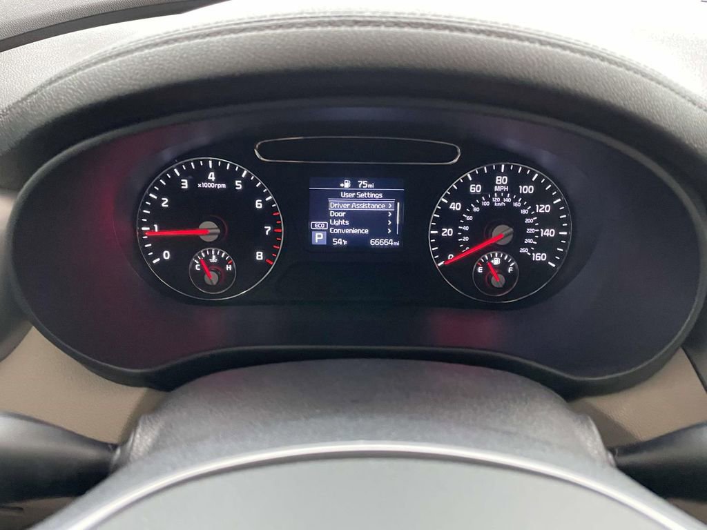 Used 2020 Kia Sorento LX image 34