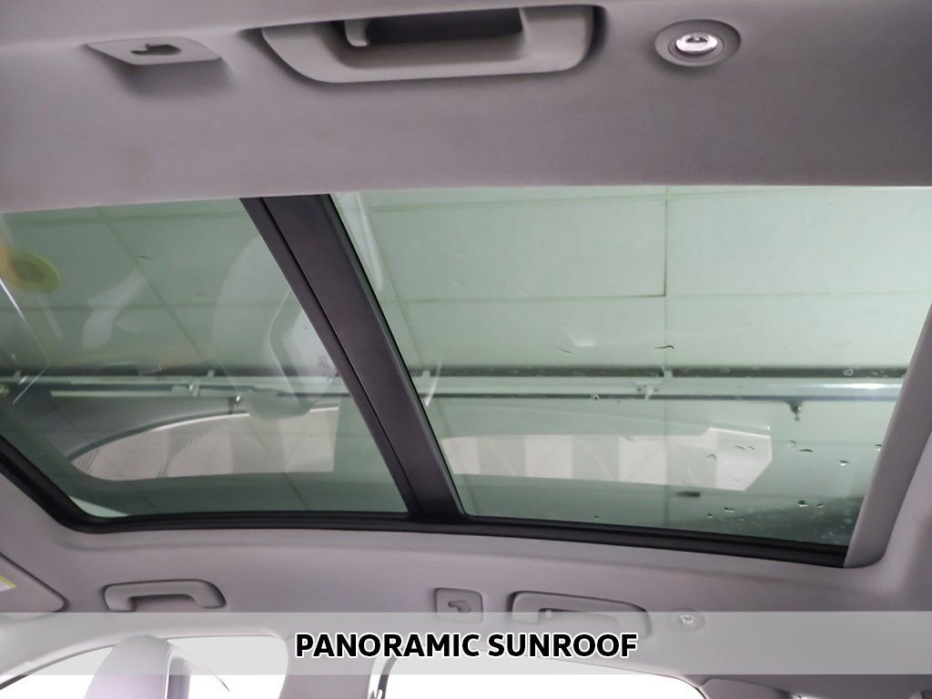 Used 2024 Audi Q5 2.0T Premium w/ Convenience Package image 3