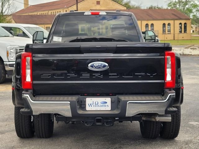 New 2026 Ford F350 XLT image 3