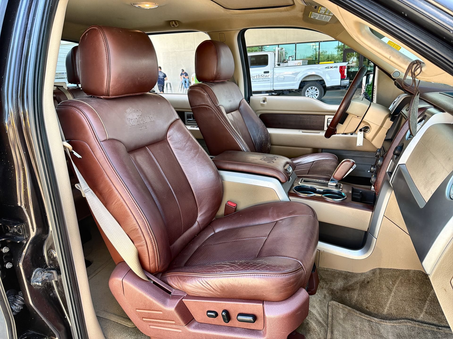 Used 2014 Ford F150 King Ranch w/ King Ranch Luxury Package AWD/4WD image 24