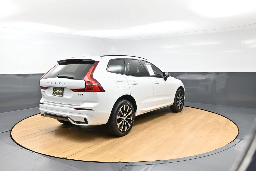 Used 2024 Volvo XC60 B5 Core w/ Protection Package Premier AWD/4WD image 3