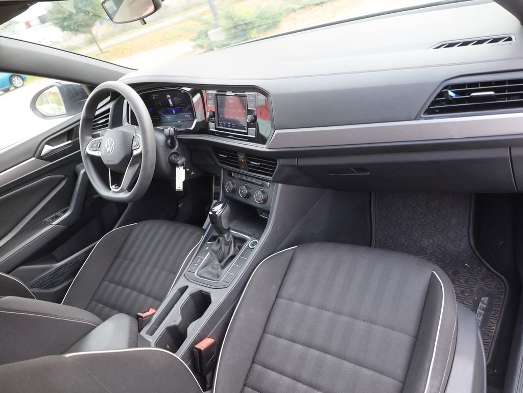 Used 2023 Volkswagen Jetta Sport image 13