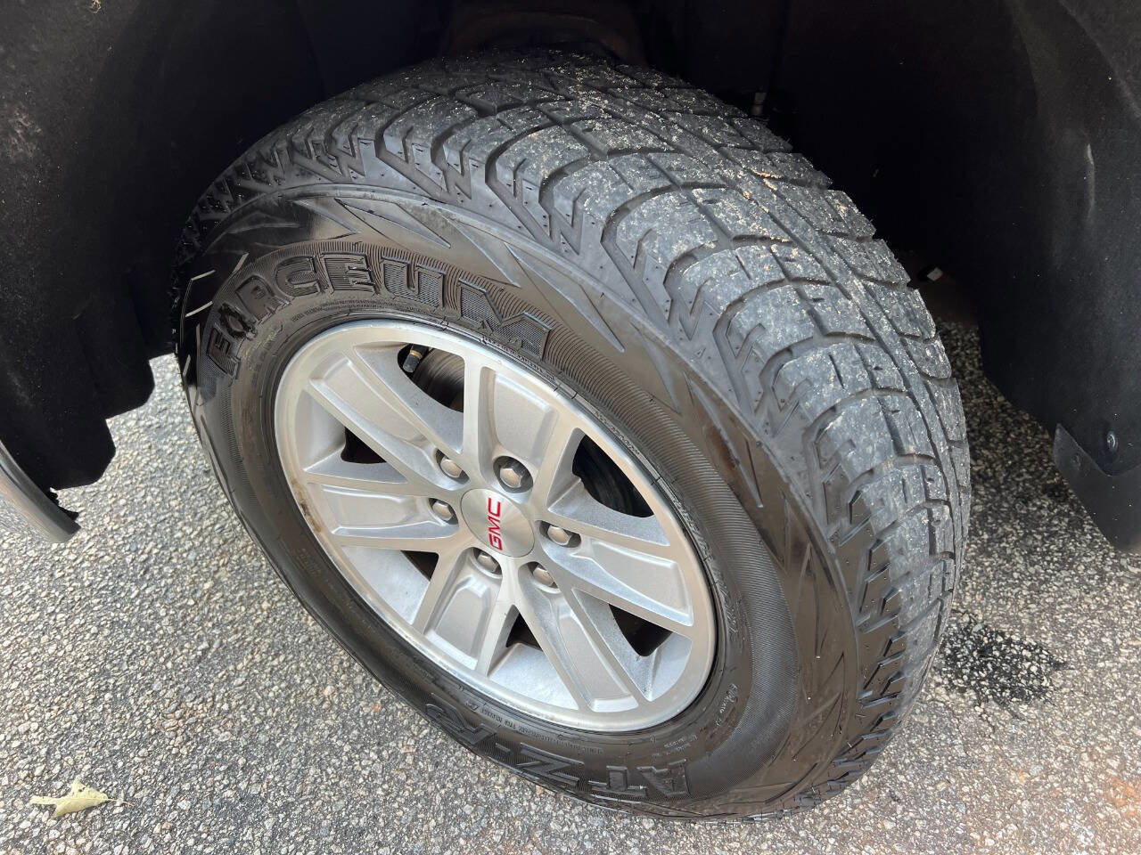 Used 2019 GMC Sierra 1500 SLE image 3
