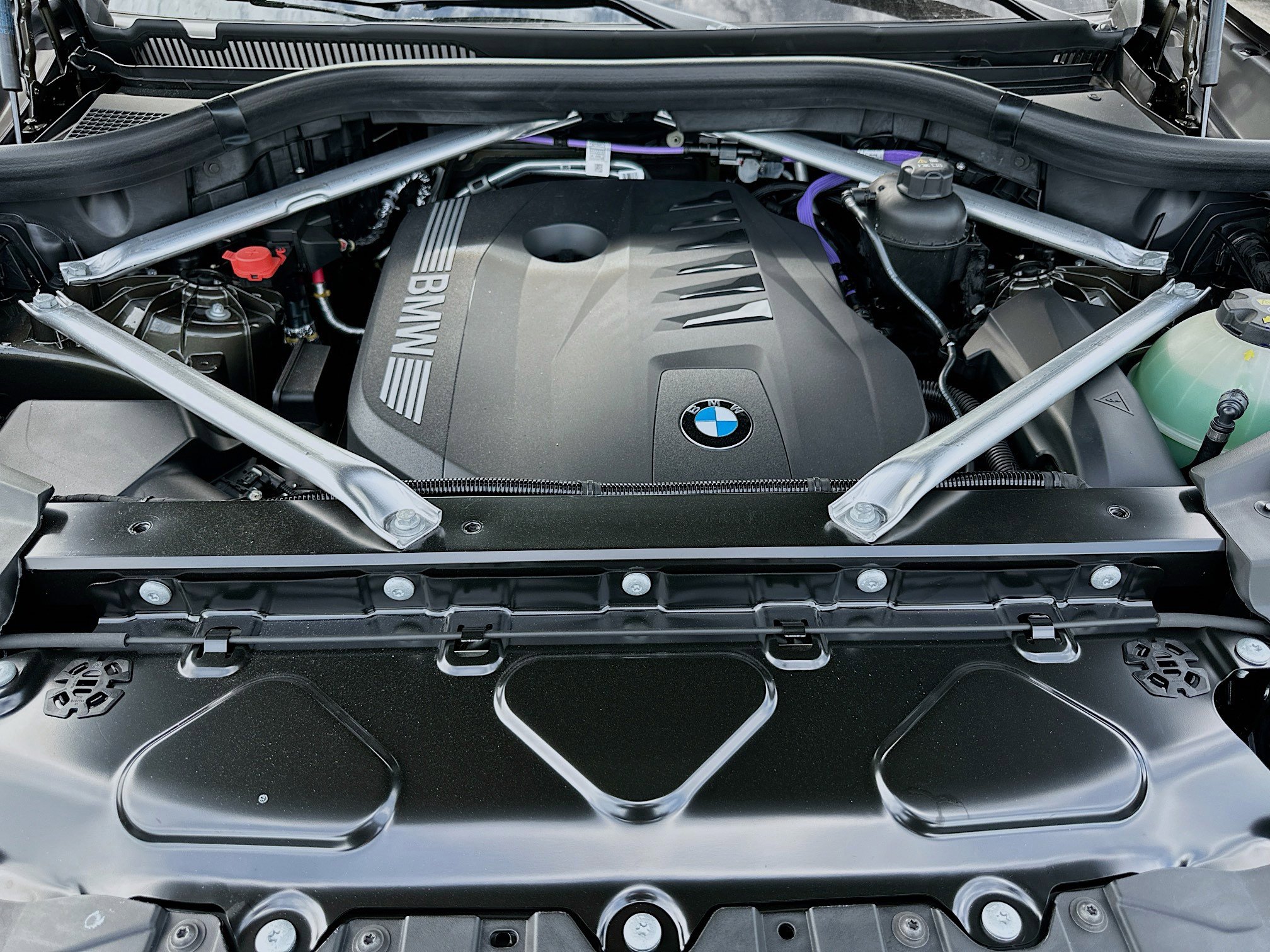 New 2026 BMW X5 sDrive40i w/ M Sport Package image 25