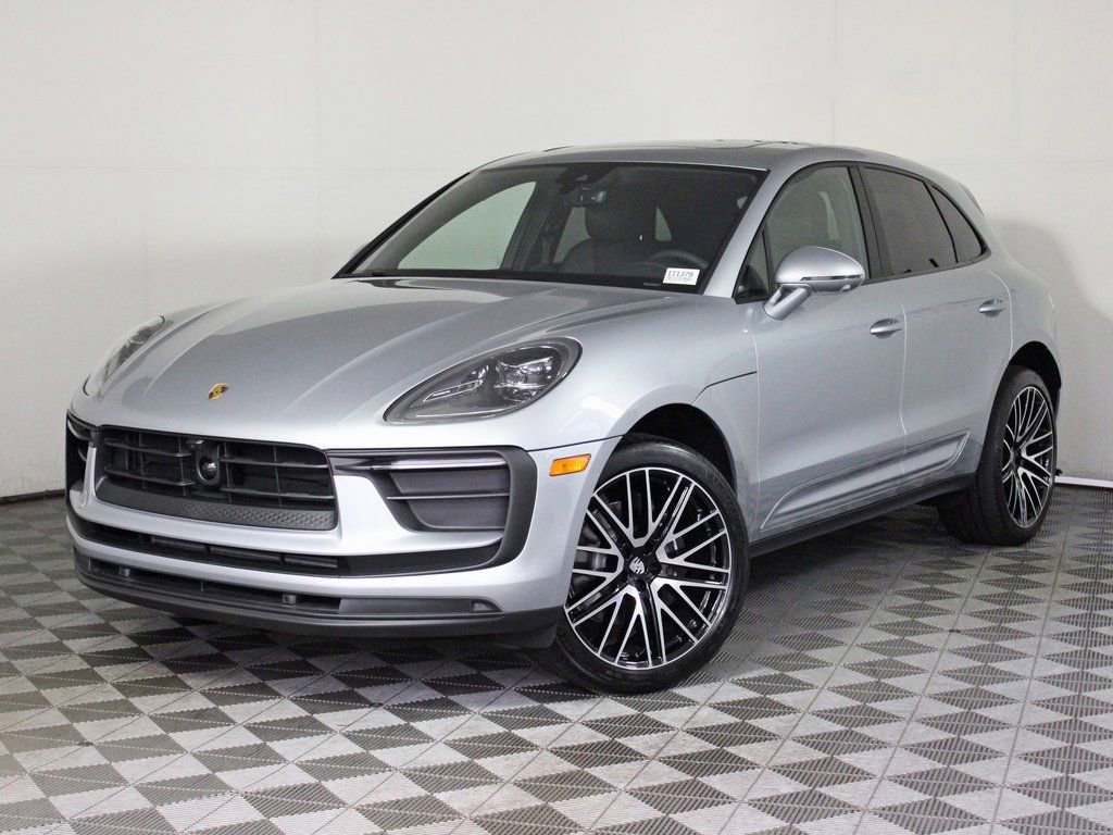 Certified 2025 Porsche Macan image 1