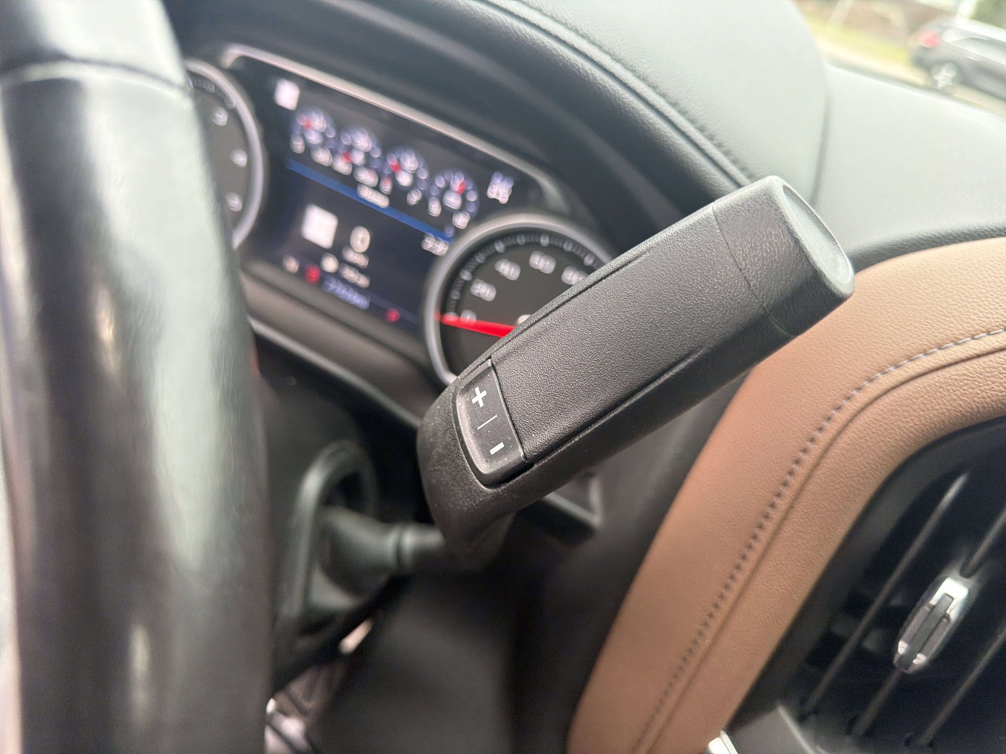 Used 2021 Chevrolet Silverado 2500 High Country w/ Technology Package image 23