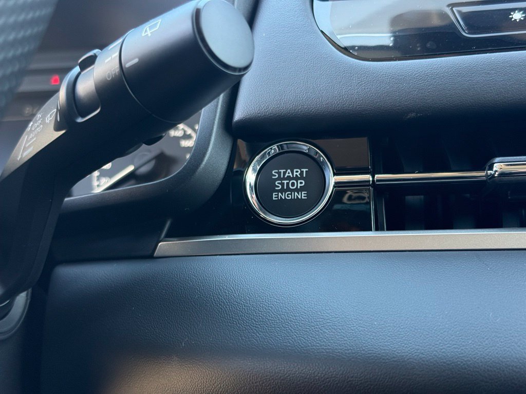 New 2026 Mitsubishi Outlander SE FWD image 31