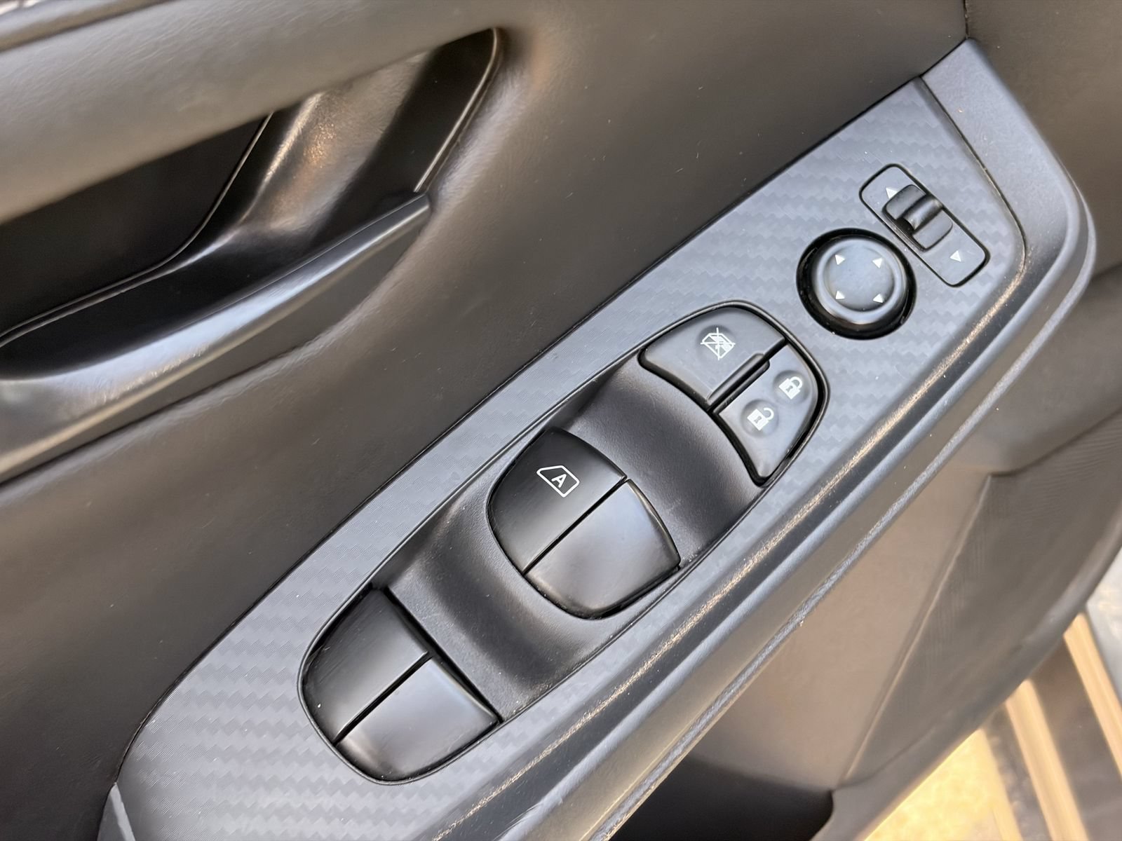 Used 2024 Nissan Sentra S FWD image 21