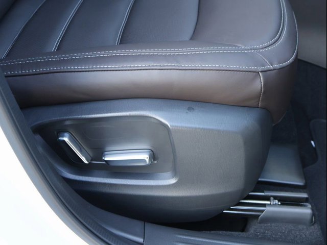 New 2025 MAZDA CX-5 Signature image 11