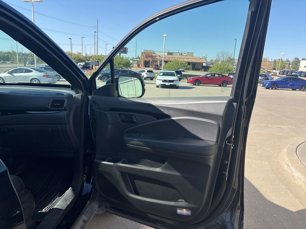 Used 2023 Honda Passport Elite image 28