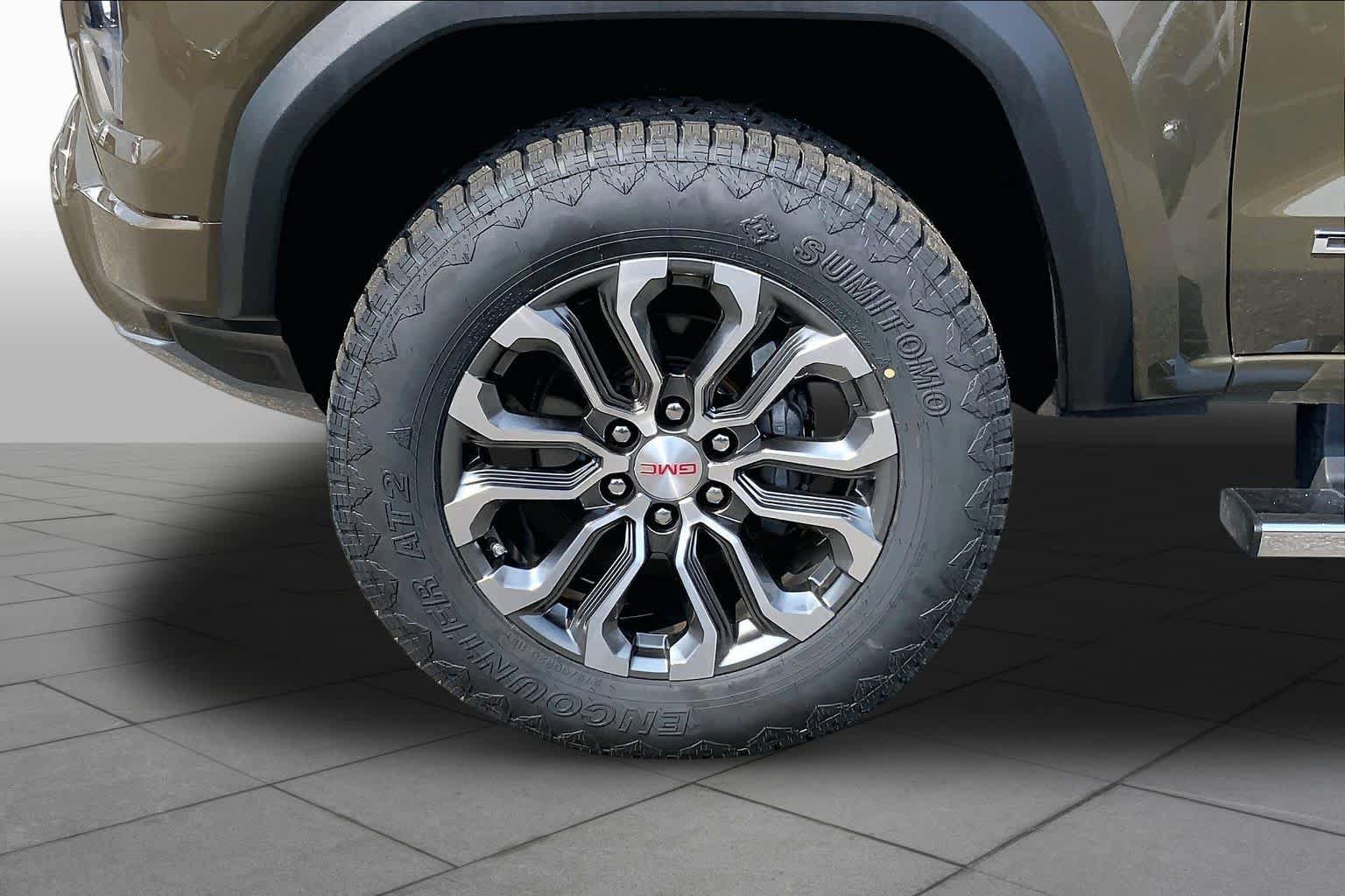 Certified 2023 GMC Canyon Denali AWD/4WD image 11