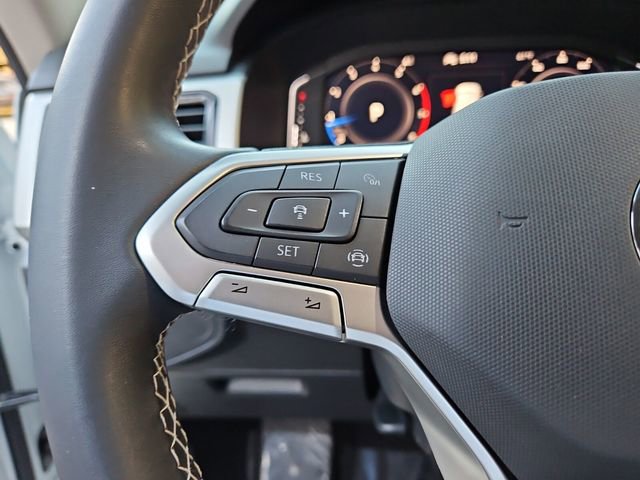 Used 2023 Volkswagen Atlas SE w/ Black Wheel Package image 25