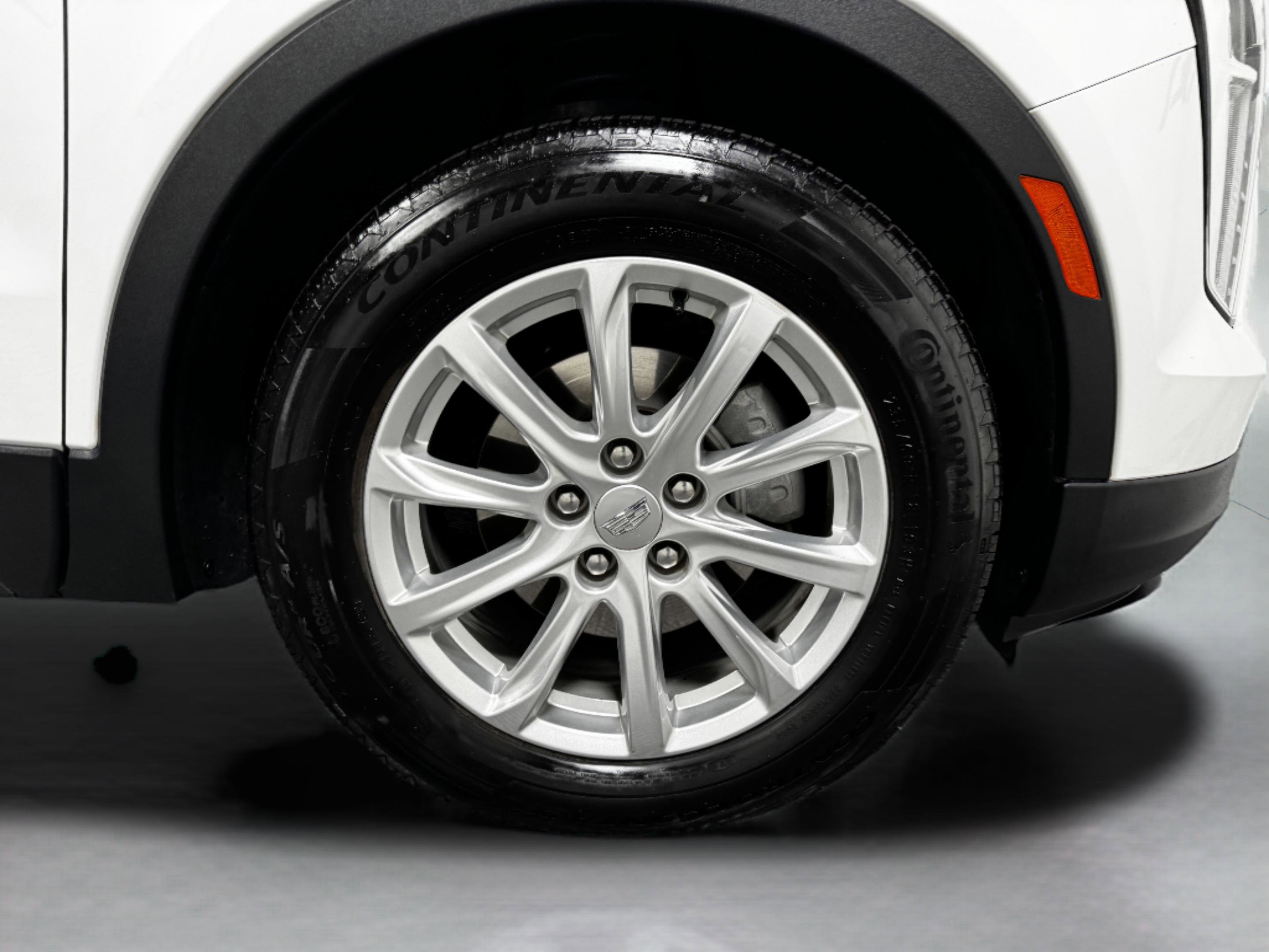 Used 2022 Cadillac XT4 Luxury w/ Driver Awareness Package FWD image 47