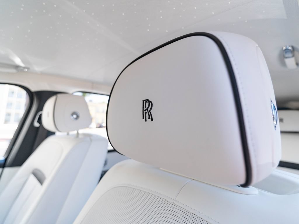 Used 2025 Rolls-Royce Cullinan AWD/4WD image 10