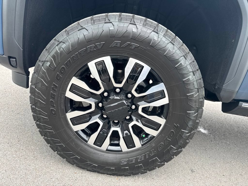 Used 2025 GMC Sierra 2500 Denali Ultimate AWD/4WD image 25