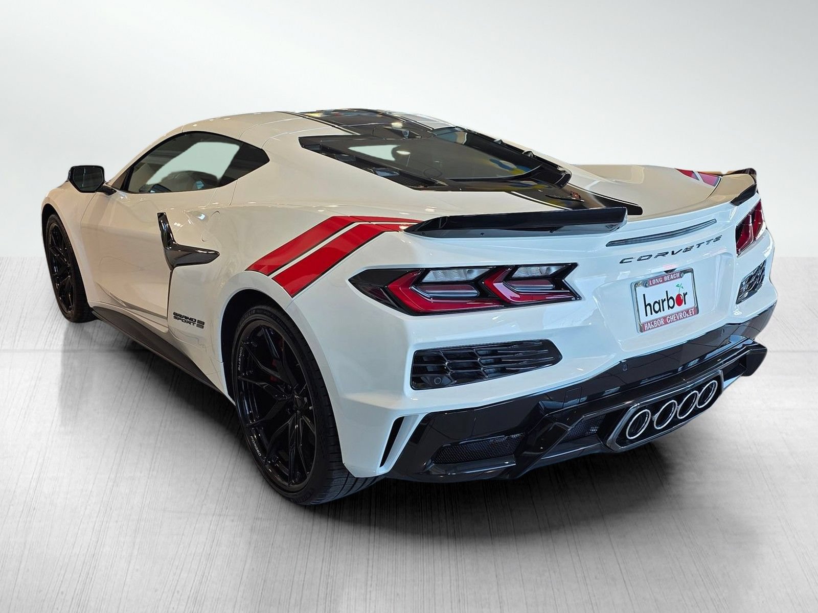 New 2027 Chevrolet Corvette Grand Sport w/ Stealth Interior Trim Package RWD image 5