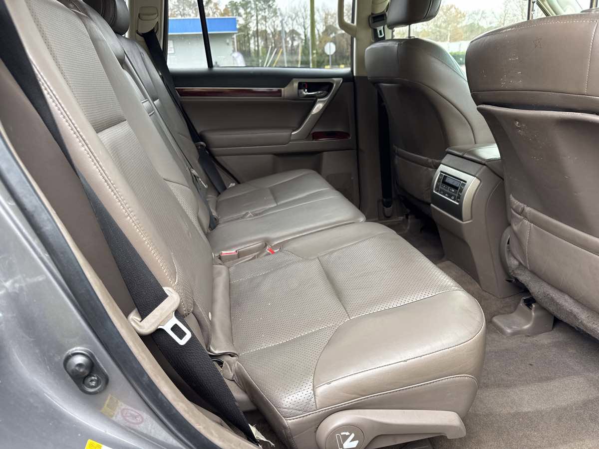 Used 2013 Lexus GX 460 w/ Comfort Plus Pkg image 13