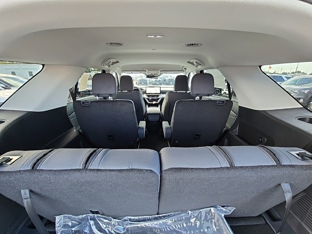 New 2026 Ford Explorer Active image 46