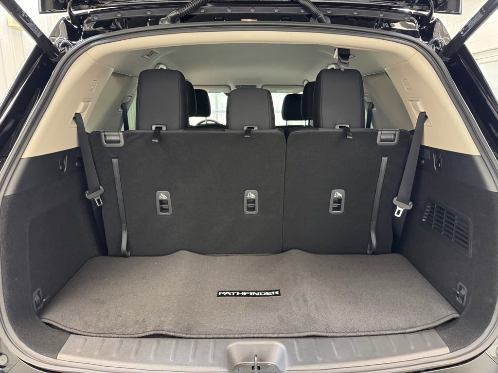 New 2026 Nissan Pathfinder SV image 22