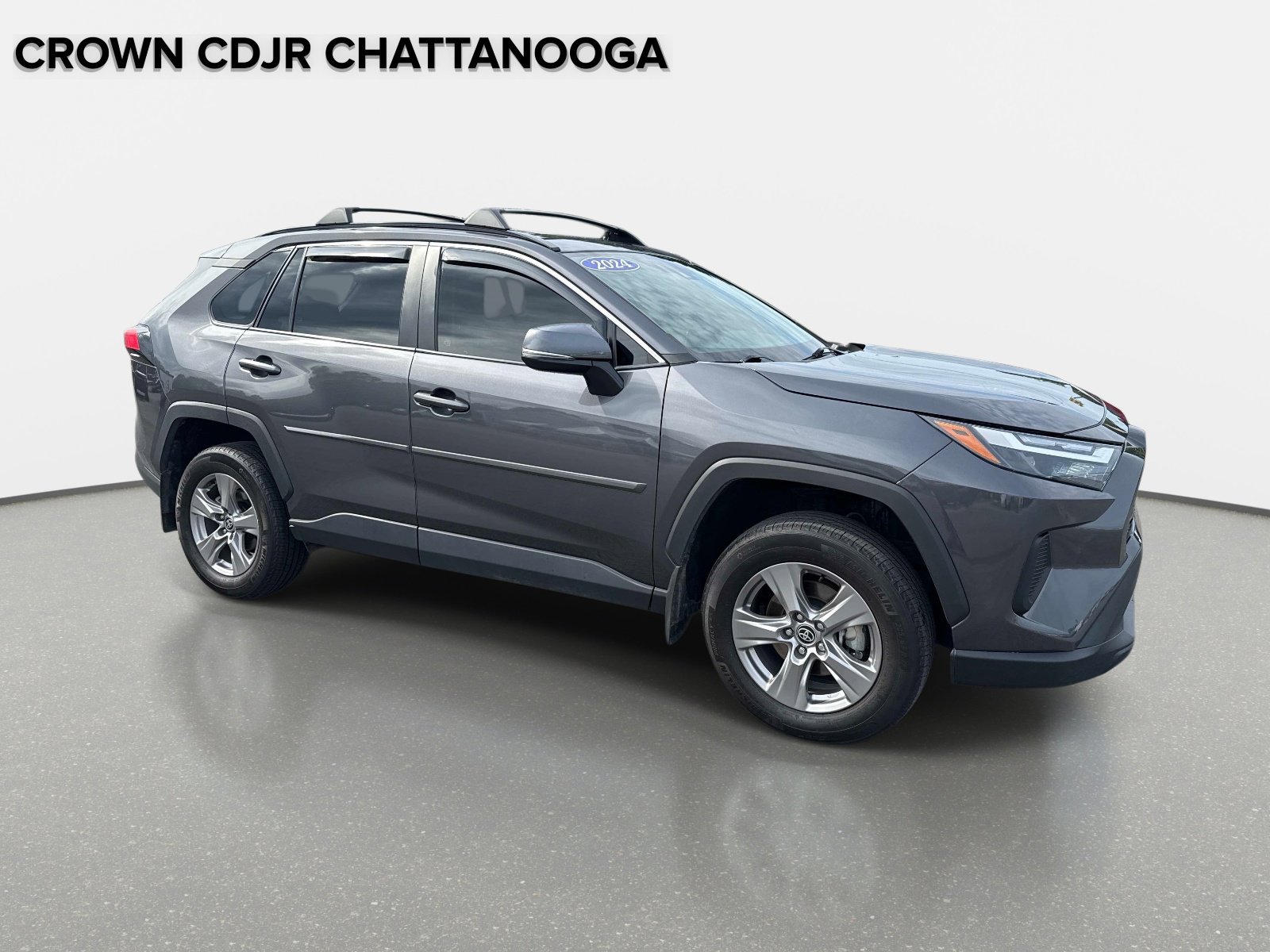 Used 2024 Toyota RAV4 XLE AWD/4WD image 2