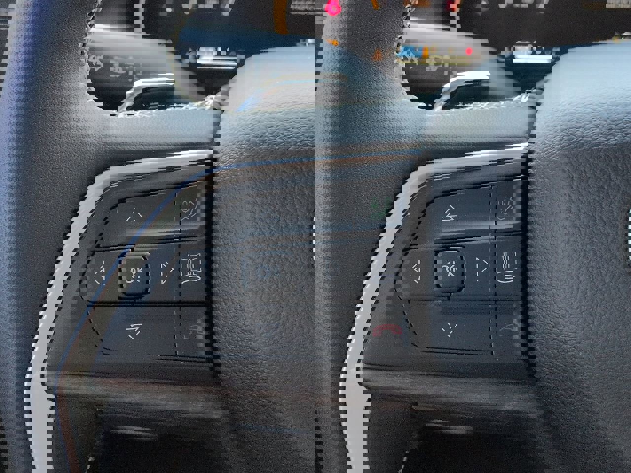 Used 2023 Jeep Grand Cherokee Limited w/ Black Appearance Package image 24