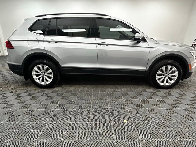 Used 2020 Volkswagen Tiguan S image 5