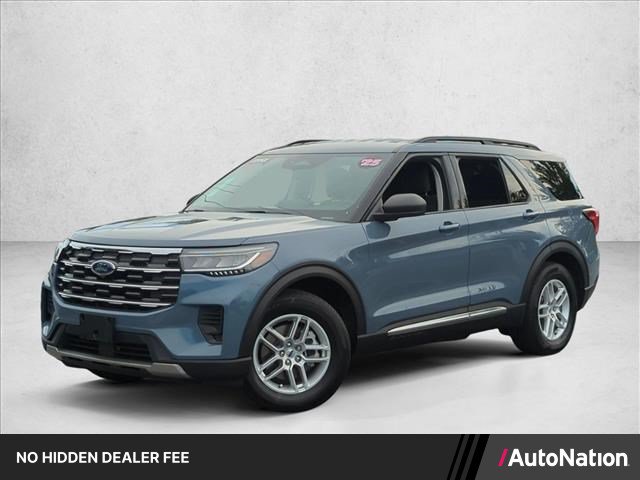 Used 2025 Ford Explorer Active RWD image 1